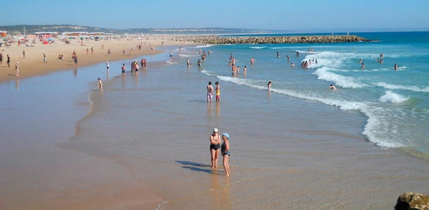 Atlantic Lodge, 1ª Linha De Praia! * Costa de Caparica